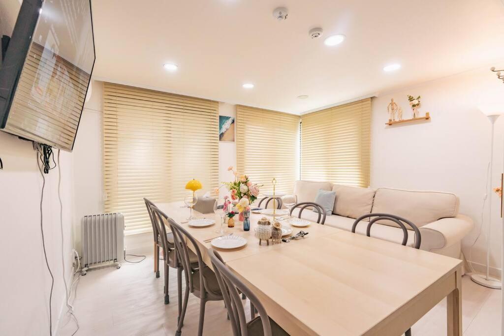 House For Large Families, Metro 2min, #security Villa Seoul