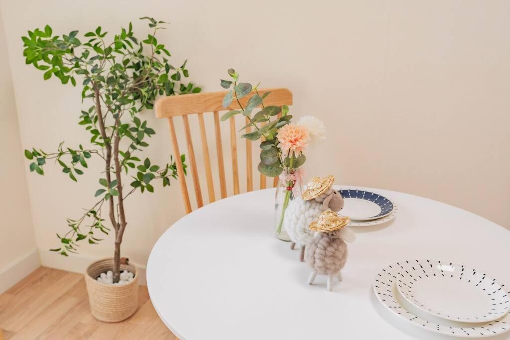 Villa House For Large Families, Metro 2min, #security *